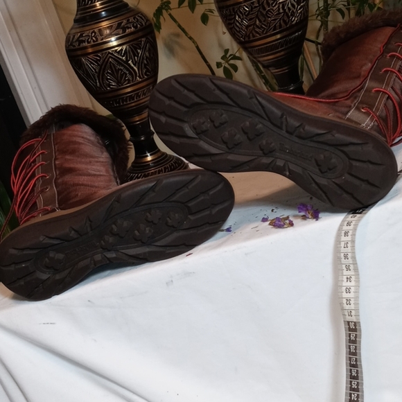 Sexy Timberland ladies brown 🤎 boots. - Picture 7 of 15